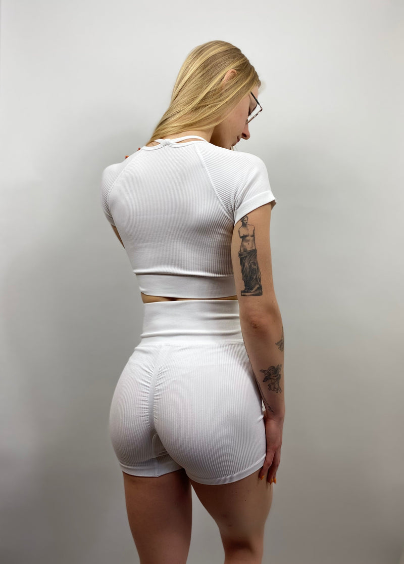 LUNA WHITE CLASSIC SEAMLESS SHORTS