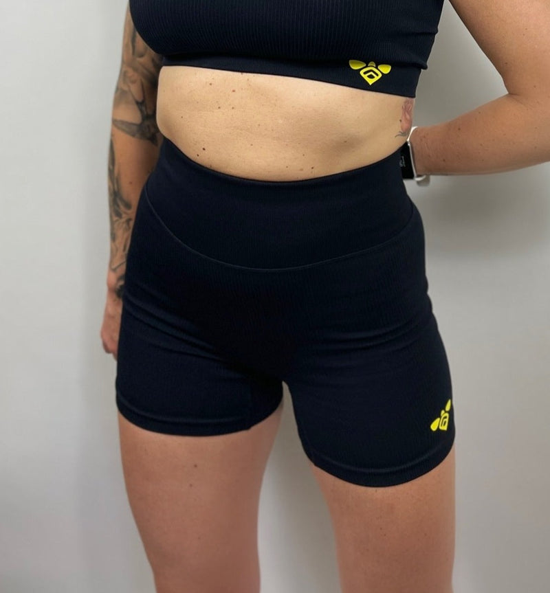 LUNA BLACK CLASSIC SEAMLESS SHORTS