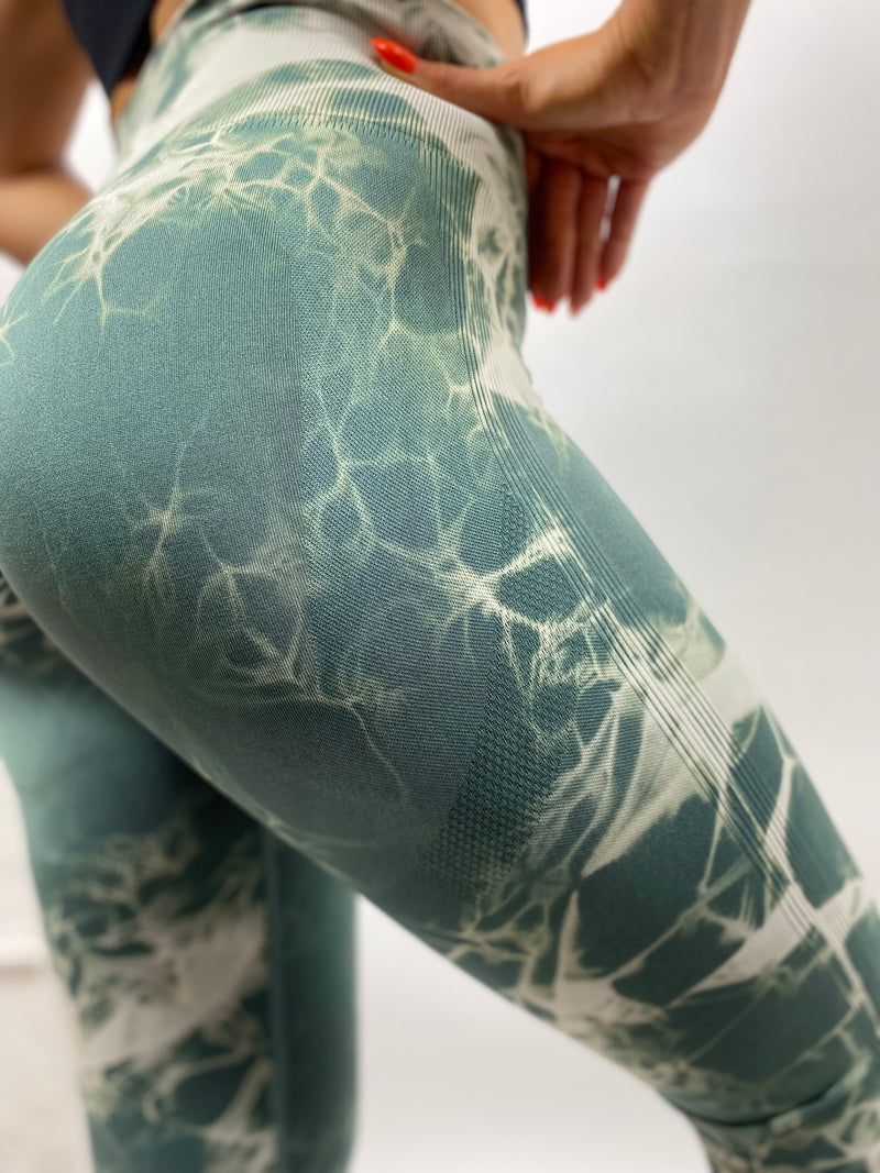 SQUAT DYE SEAMLESS LEGGINGS - GREEN